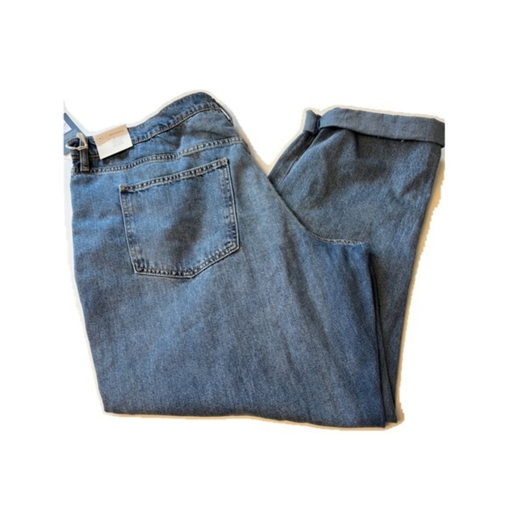 Boyfriend jeans‎ with patches. Women’s size 18. NWT. N8.
